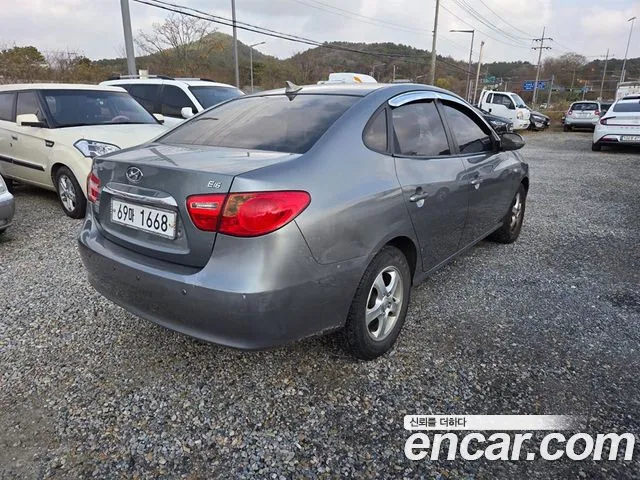 Hyundai Avante — фото 5