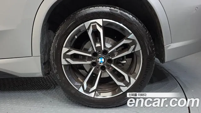 BMW X1 — фото 21