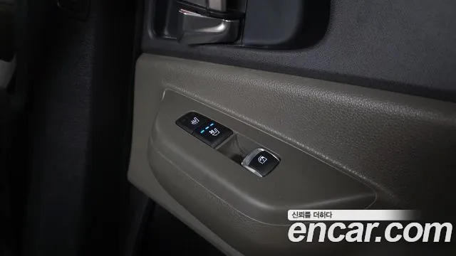 Kia Carnival — фото 18