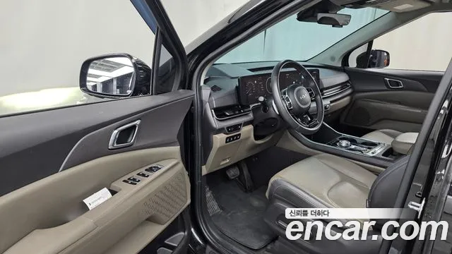 Kia Carnival — фото 10
