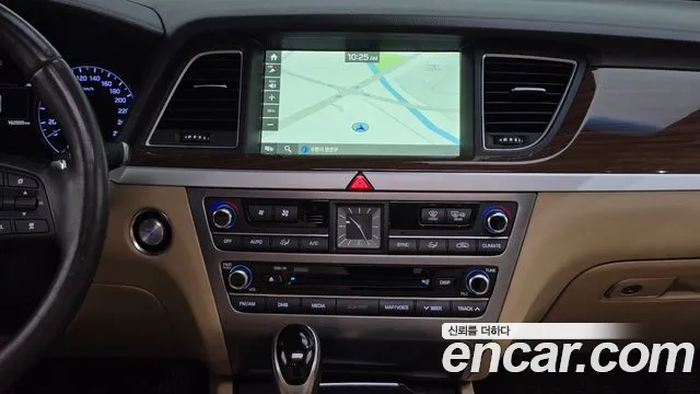 Hyundai Genesis — фото 14