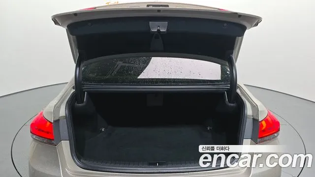 Hyundai Genesis — фото 20