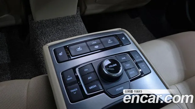 Hyundai Genesis — фото 28