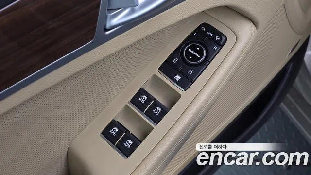 Hyundai Genesis — фото 33