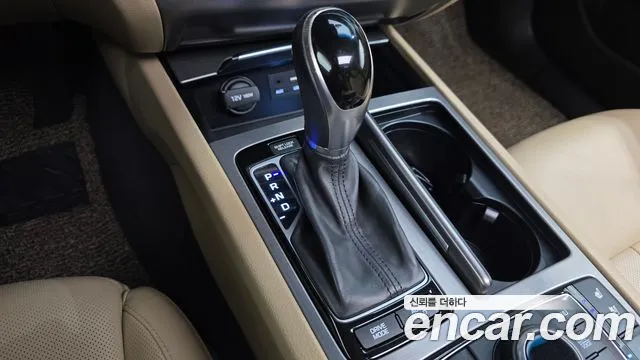 Hyundai Genesis — фото 9