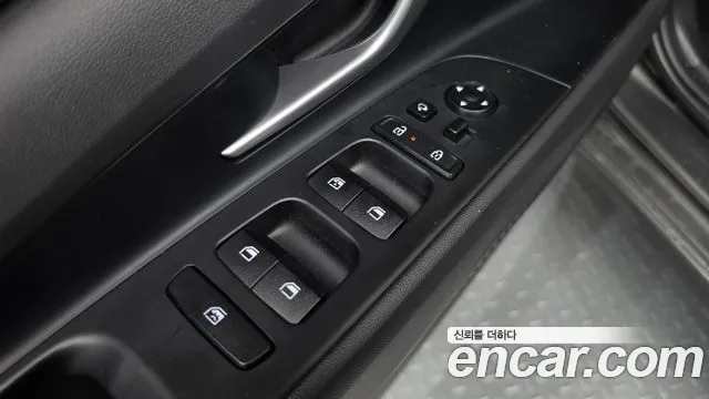 Hyundai Avante — фото 20