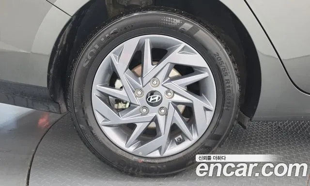 Hyundai Avante — фото 5