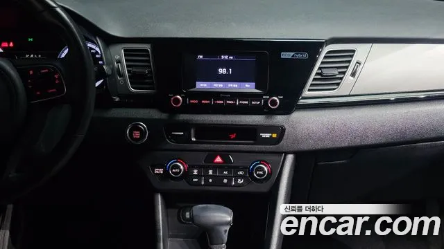 Kia Niro — фото 13