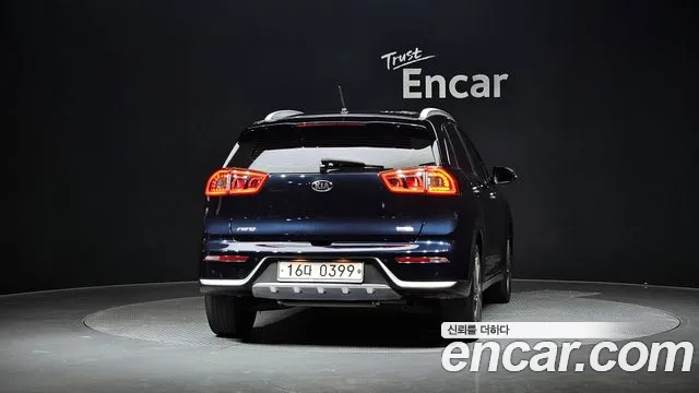 Kia Niro — фото 3