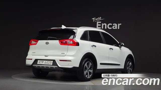 Kia Niro — фото 2