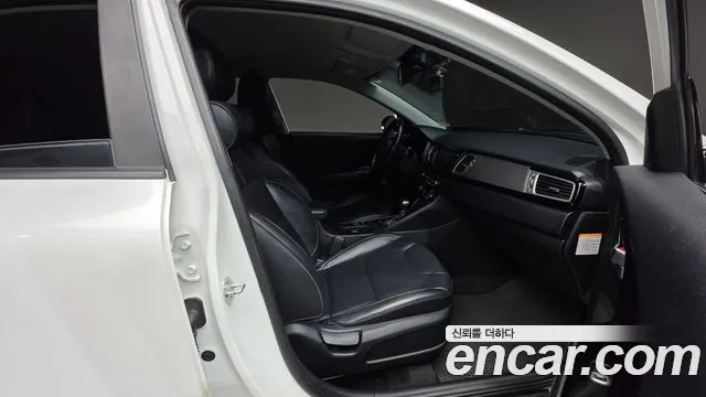Kia Niro — фото 10