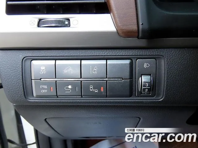 KG_Mobility_Ssangyong Rexton — фото 11