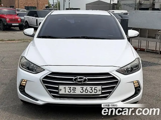 Hyundai Avante — фото 1