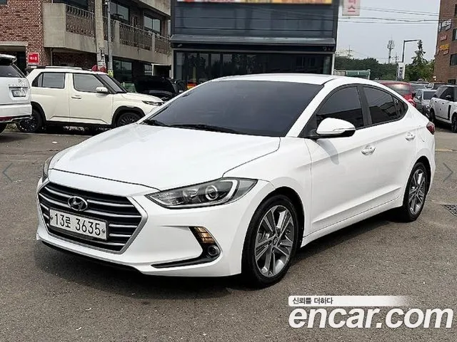 Hyundai Avante — фото 2