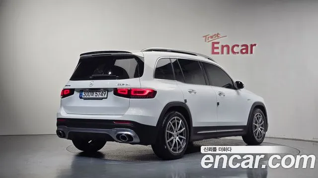 Mercedes-Benz GLB-Class — фото 1