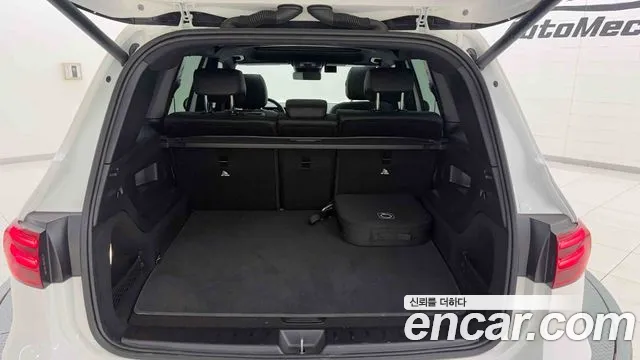 Mercedes-Benz EQB — фото 13