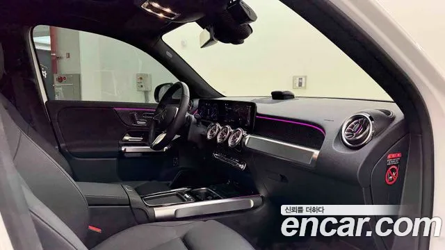 Mercedes-Benz EQB — фото 18
