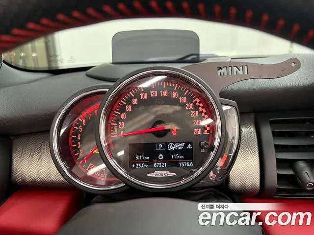 Mini Cooper Convertible — фото 15