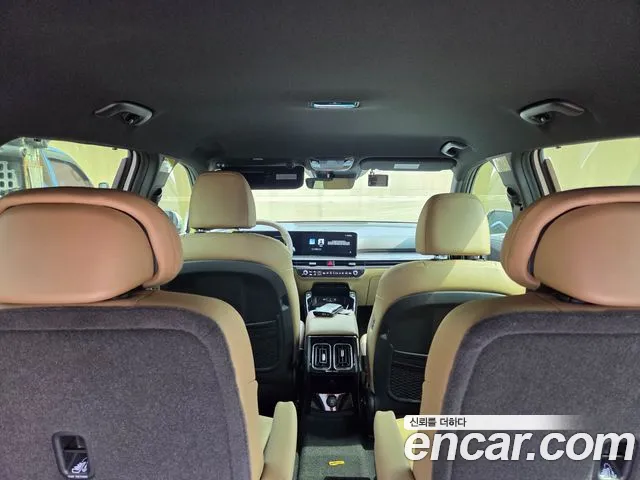 Kia Sorento — фото 5