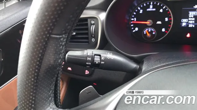 Kia Sorento — фото 17