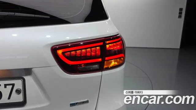 Kia Sorento — фото 24
