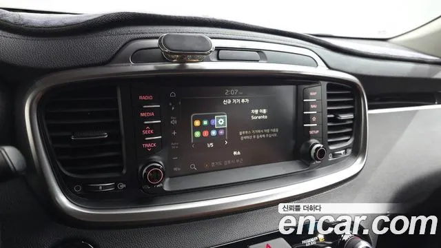 Kia Sorento — фото 31