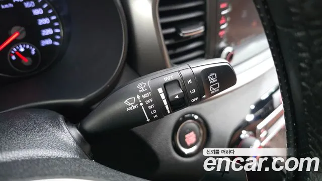 Kia Sorento — фото 32