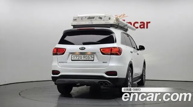 Kia Sorento — фото 4