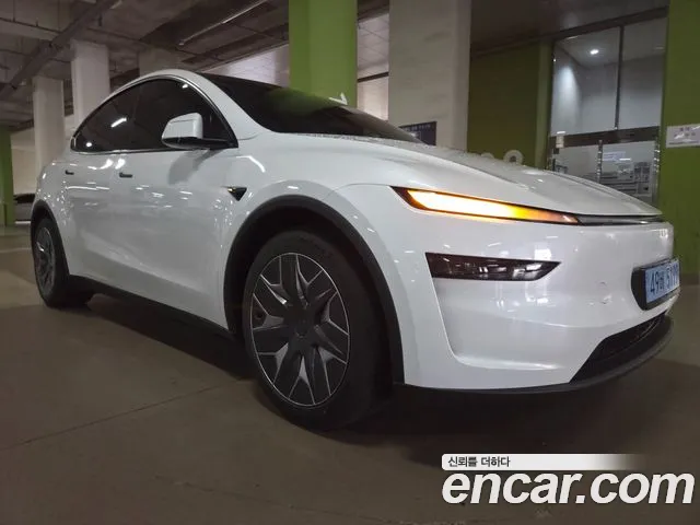 Tesla Model Y — фото 2