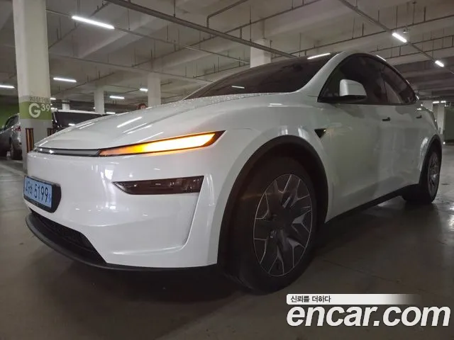 Tesla Model Y — фото 4