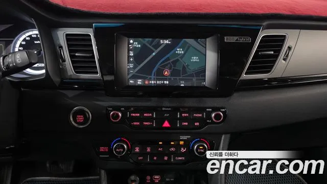 Kia Niro — фото 13