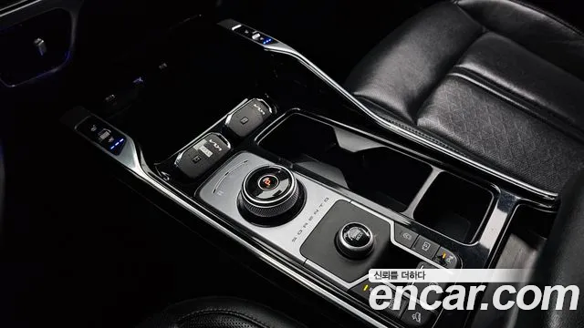 Kia Sorento — фото 9