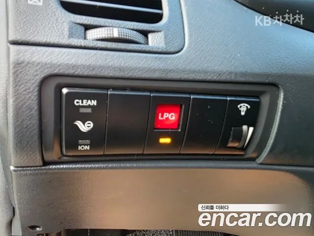 Hyundai Grandeur — фото 10