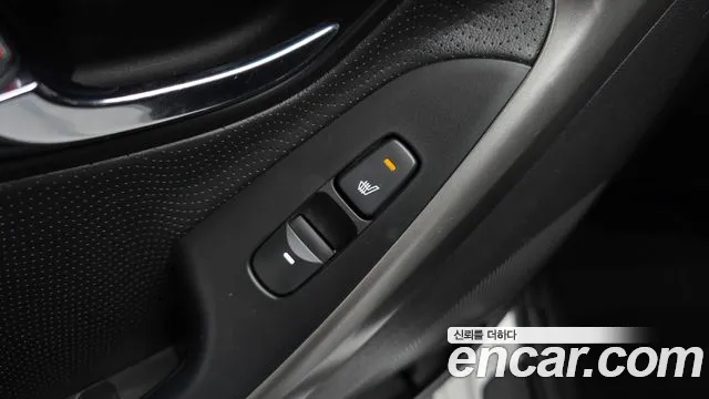 Hyundai Avante — фото 18