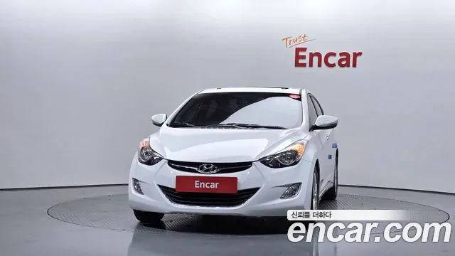 Hyundai Avante — фото 3