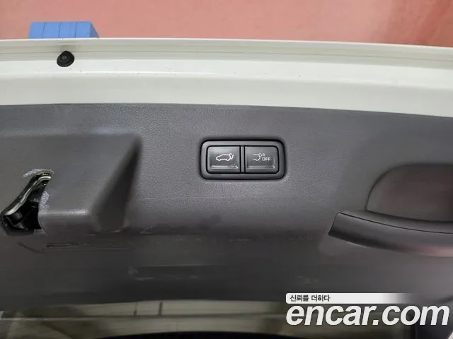 Kia Carnival — фото 13