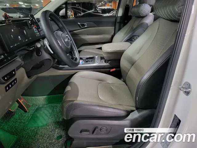 Kia Carnival — фото 17
