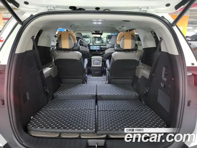 Kia Carnival — фото 19