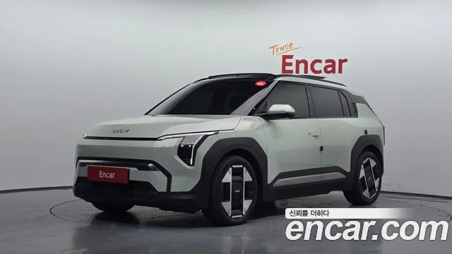 Kia EV3 — фото 1