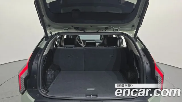 Kia EV3 — фото 19