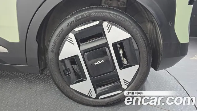Kia EV3 — фото 21