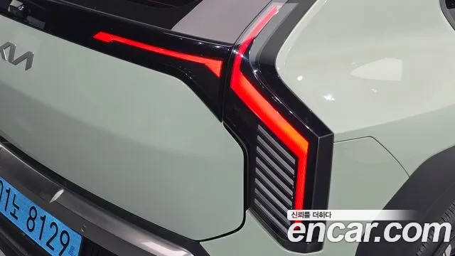 Kia EV3 — фото 23