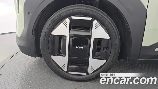 Kia EV3 — фото 5