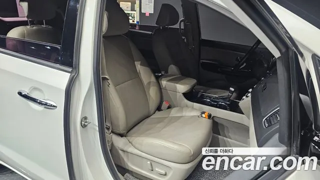 Kia Carnival — фото 11