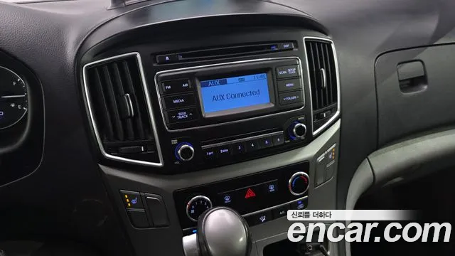 Hyundai Starex — фото 14