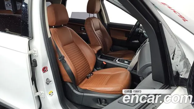 Land Rover Discovery Sport — фото 10
