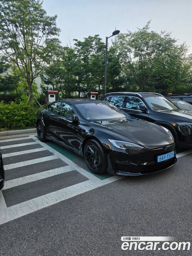 Tesla Model S — фото 2