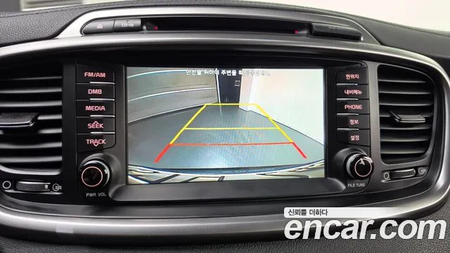 Kia Sorento — фото 15
