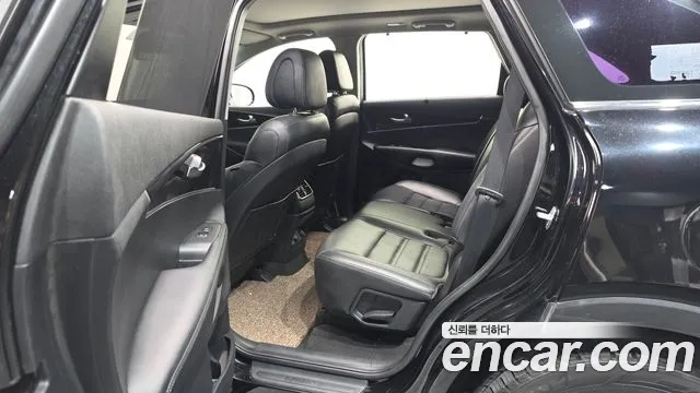 Kia Sorento — фото 26