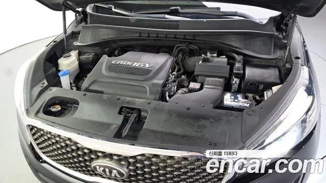 Kia Sorento — фото 6
